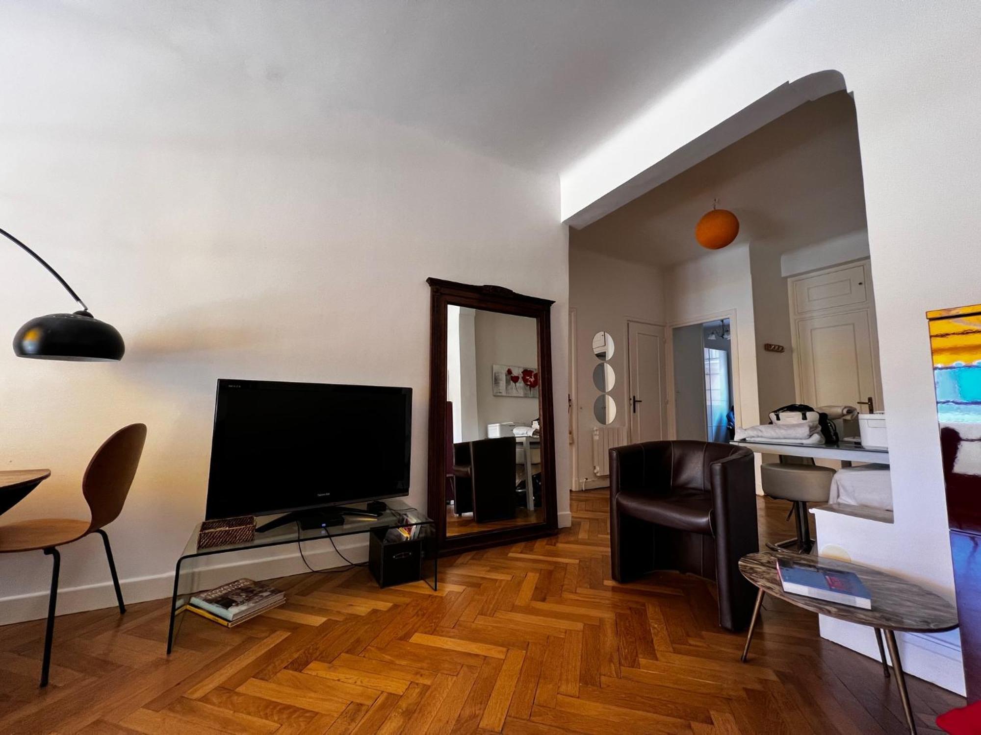 3 Pieces Avec Terrasse - 150m Du Palais Sur Le Rocher Apartamento